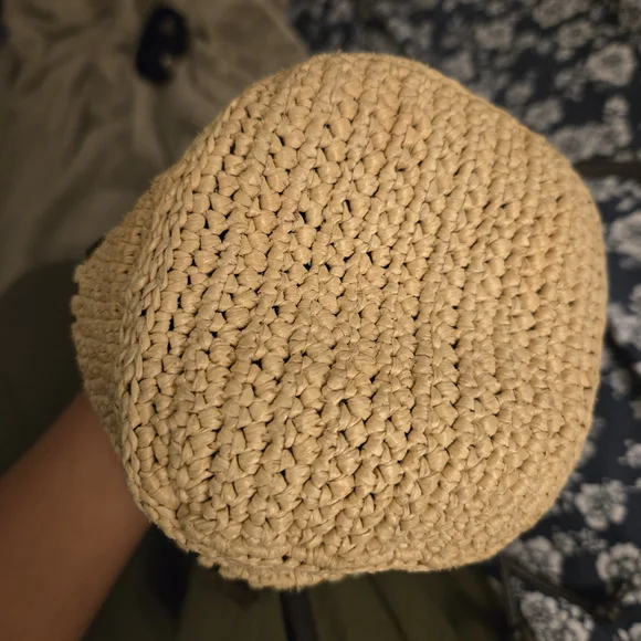 Fendi Black & Tan Raffia Drawstring Shoulder Bucket Bag - Picture 6 of 9